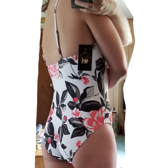 LAST 1**sz M White Floral 1 piece - Picture 4 of 7